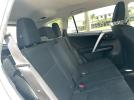 Toyota RAV4 Le Image 4