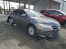 Toyota Camry Le Image 9