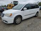 Chrysler Minivan Touring Image 1