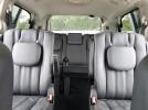 Chrysler Minivan Touring Image 2