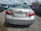 Toyota Camry Le Image 2