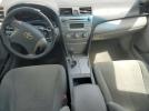 Toyota Camry Le Image 9