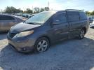 Toyota Sienna Le Image 1