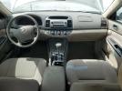 Toyota Camry Le Image 5