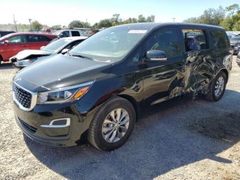  Salvage Kia Sedona