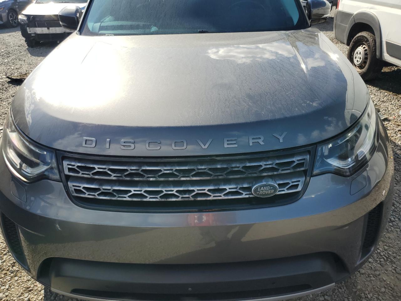 Land Rover Discovery Hse Image 8