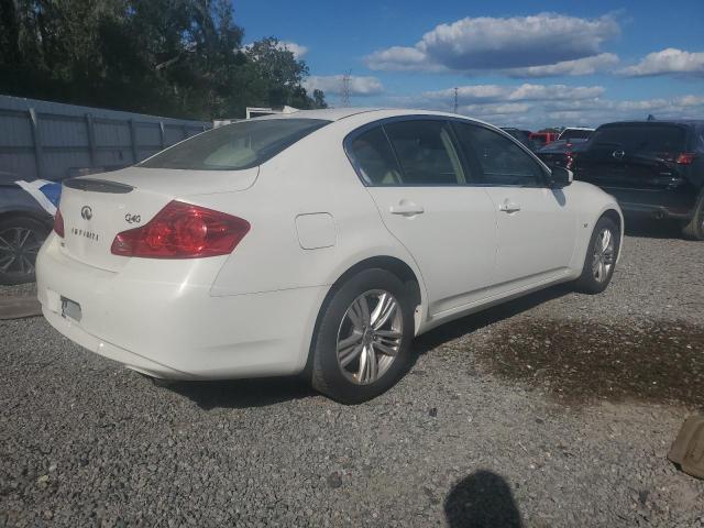 INFINITI Q40 Image 2