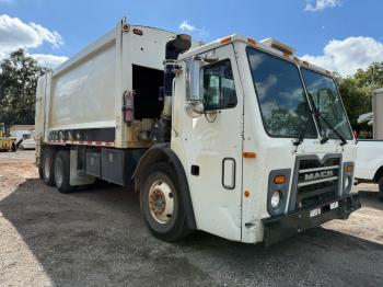  Salvage Mack 600 Leu600