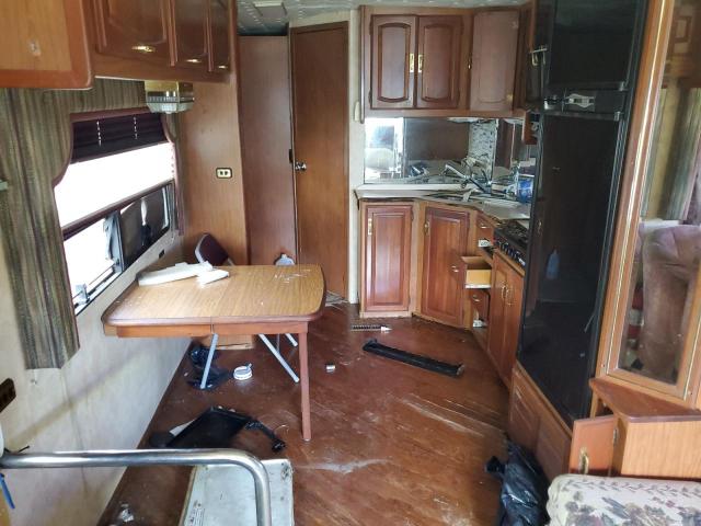 Winnebago Traveltrlr Super Duty Image 4