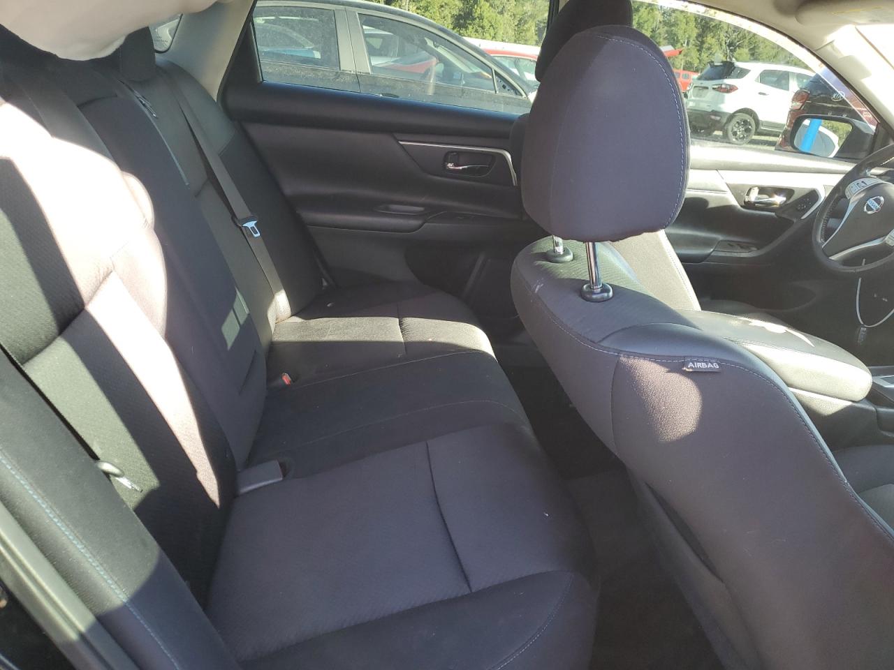 Nissan Altima 2.5 Image 4