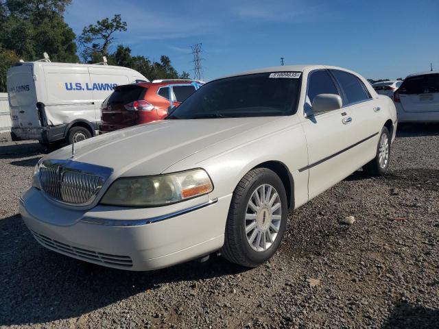  Salvage Lincoln Towncar