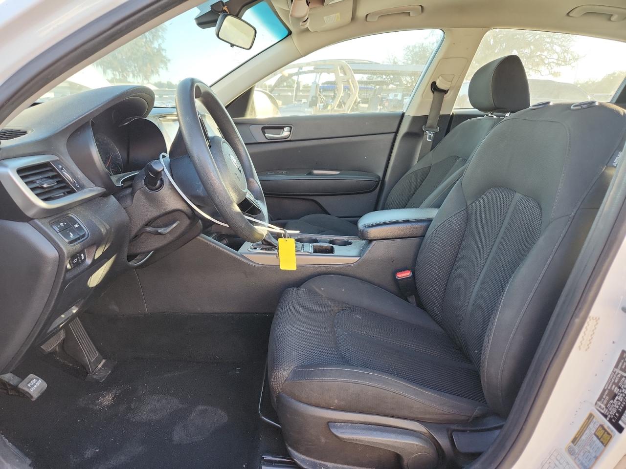 Kia Optima Lx Image 10