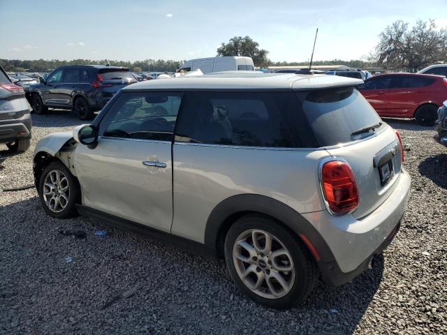 MINI Cooper Image 2