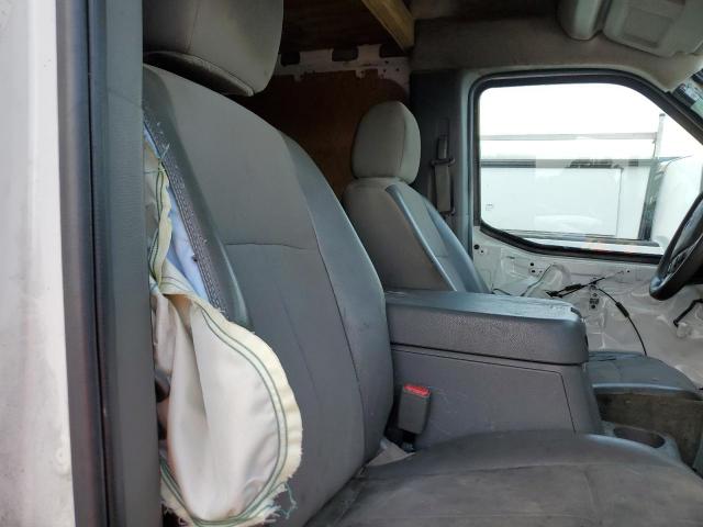 Nissan Nv 2500 S Image 11