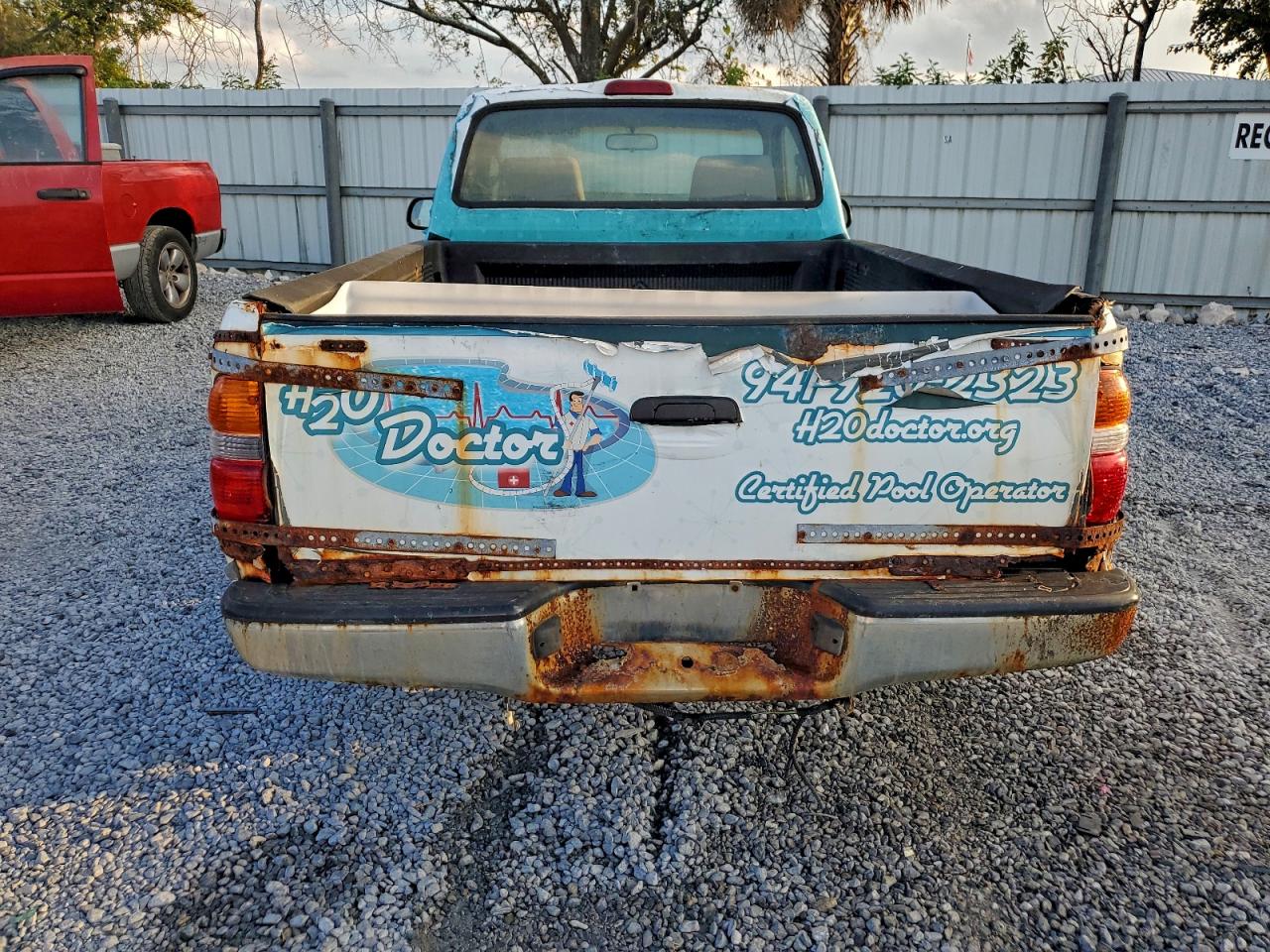 Toyota Tacoma Image 8