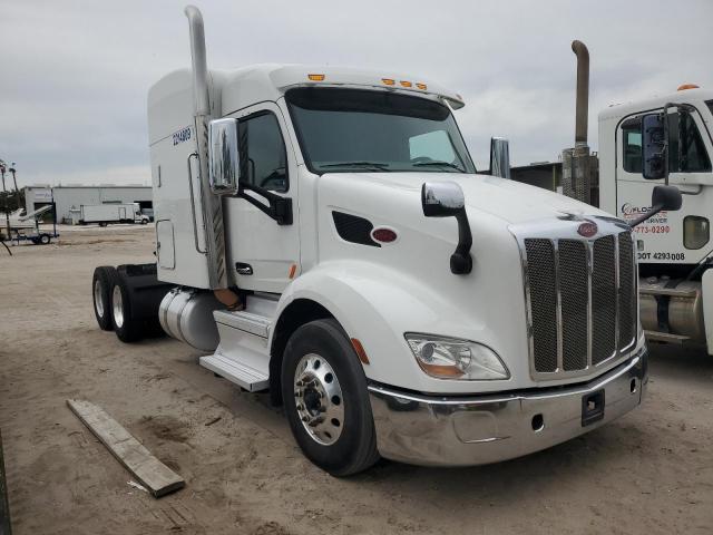  Salvage Peterbilt Tractor 579