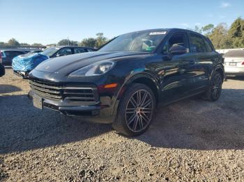  Salvage Porsche Cayenne