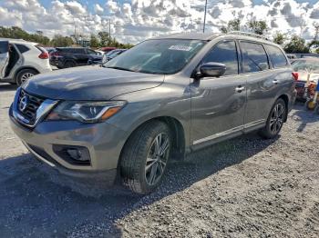  Salvage Nissan Pathfinder