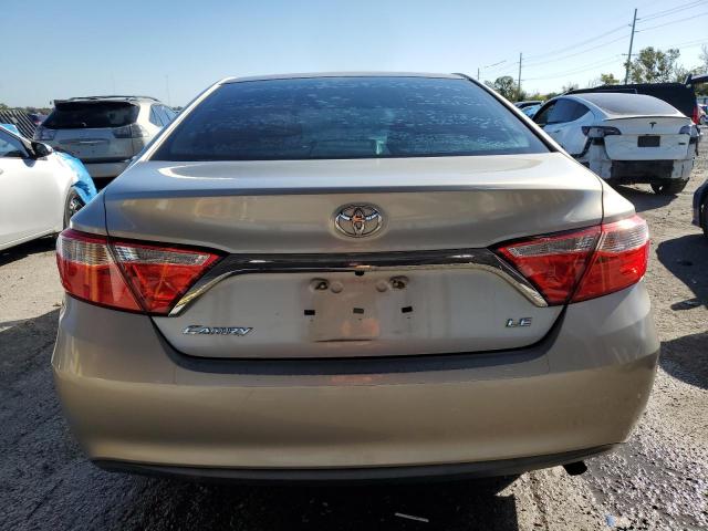 Toyota Camry Le Image 11
