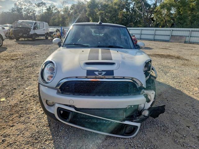 MINI Cooper S Image 10