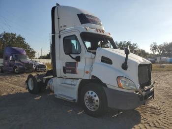  Salvage Freightliner Cascadia