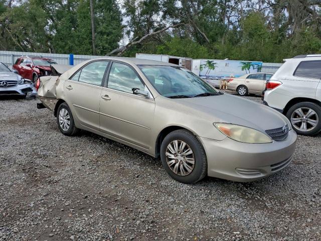 Toyota Camry Le Image 4