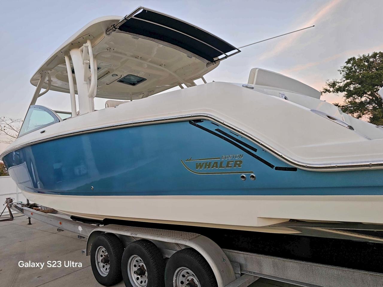 Boston Whaler Other Image 2