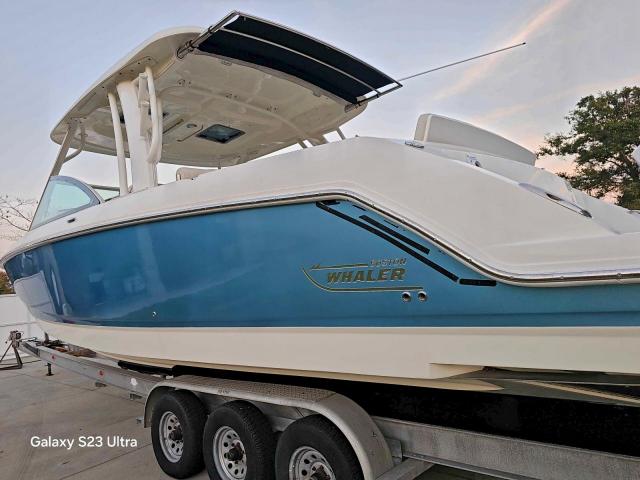 Boston Whaler Other Image 2