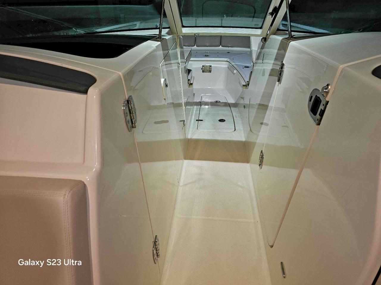 Boston Whaler Other Image 11