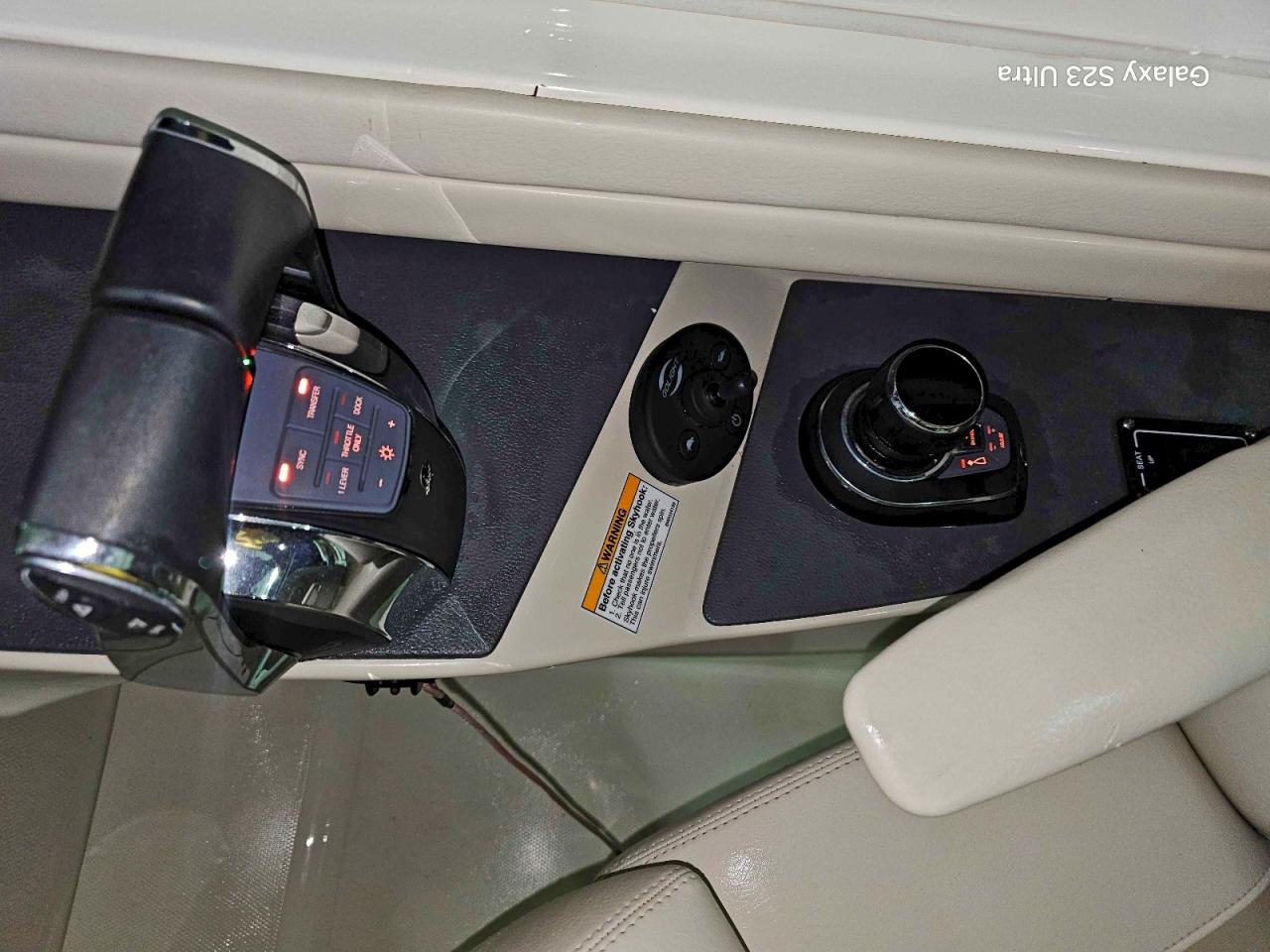 Boston Whaler Other Image 9