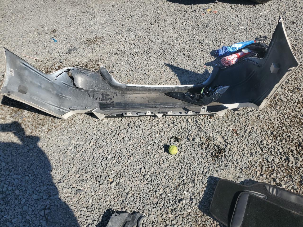 Toyota Camry Se Image 6