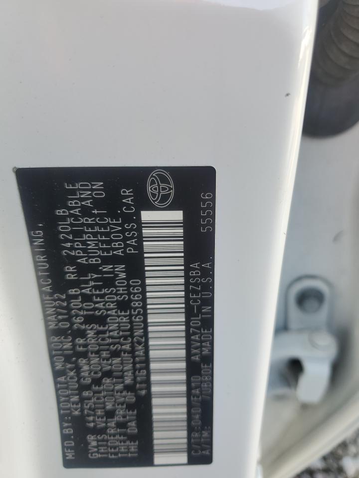 Toyota Camry Se Image 11