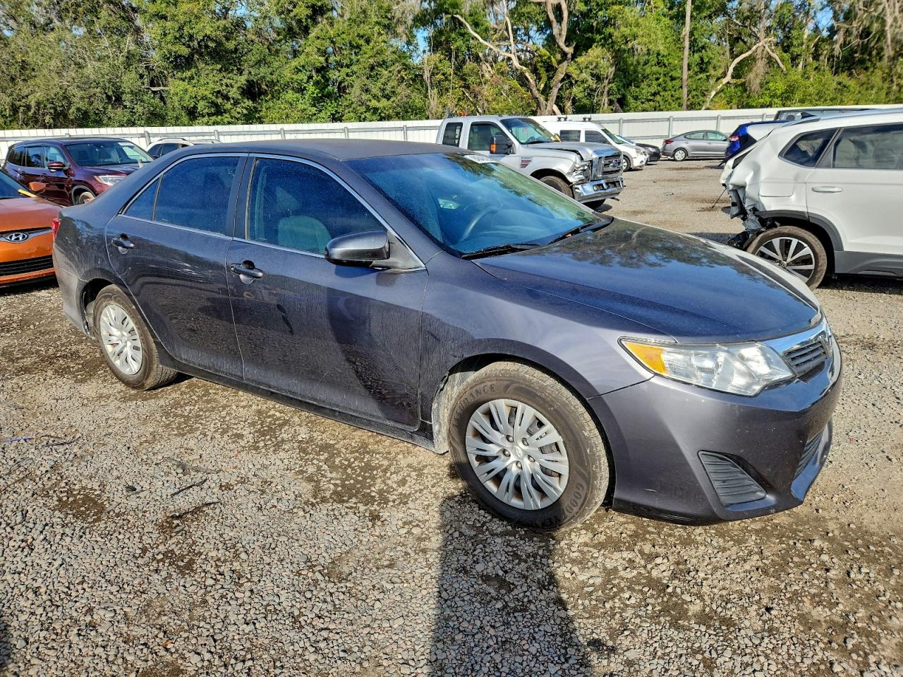 Toyota Camry Base Image 11