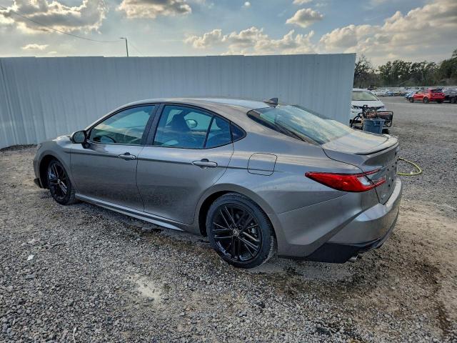 Toyota Camry Xse Image 4