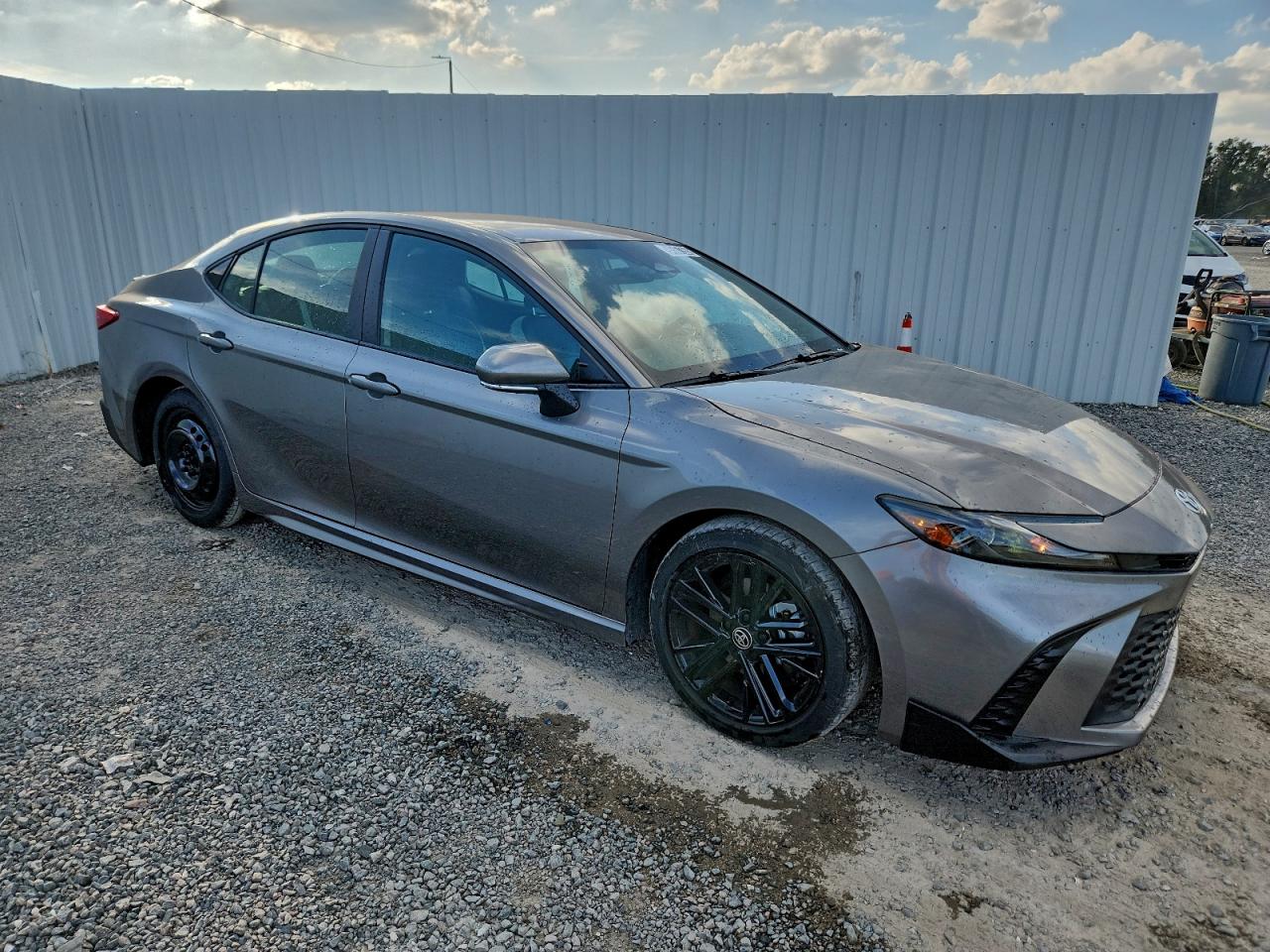 Toyota Camry Xse Image 3