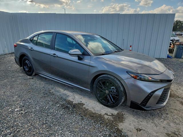 Toyota Camry Xse Image 3