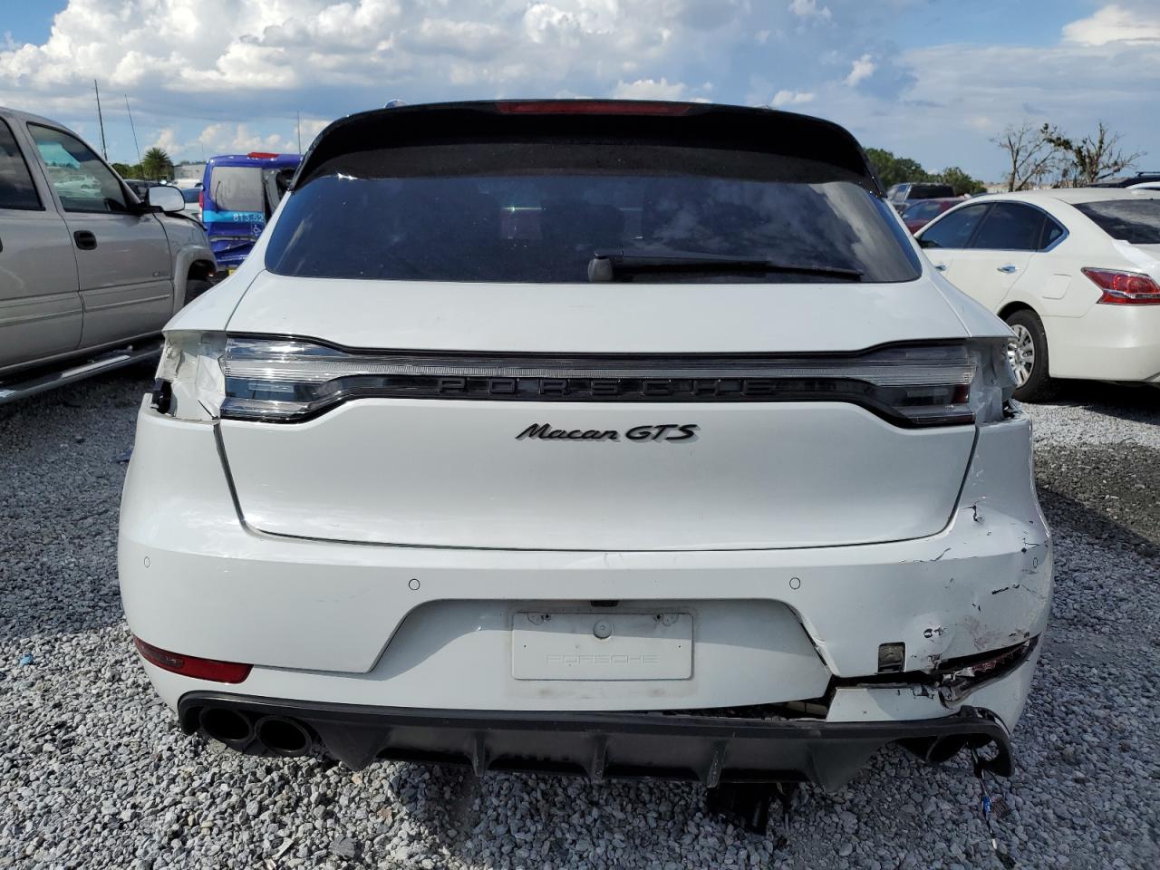 Porsche Macan Gts Image 4