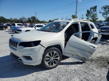  Salvage Jeep Cherokee