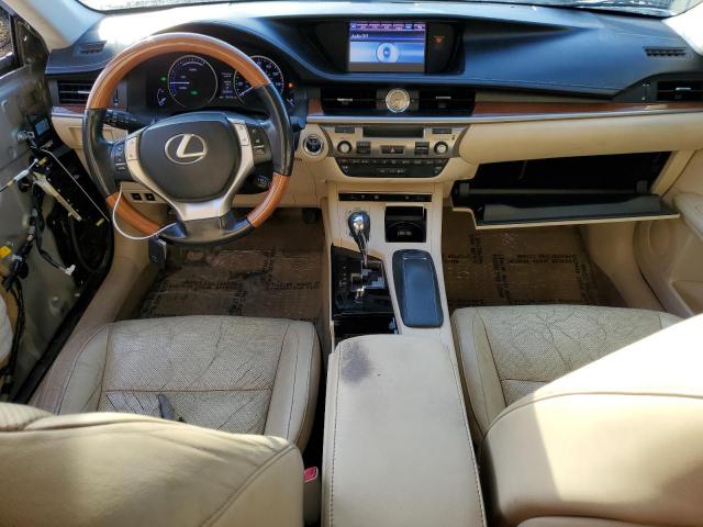 Lexus Es 300h Image 10