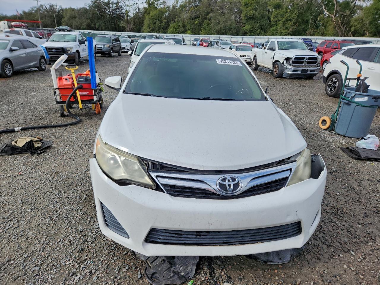 Toyota Camry Base Image 7