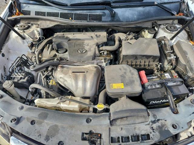 Toyota Camry Base Image 8