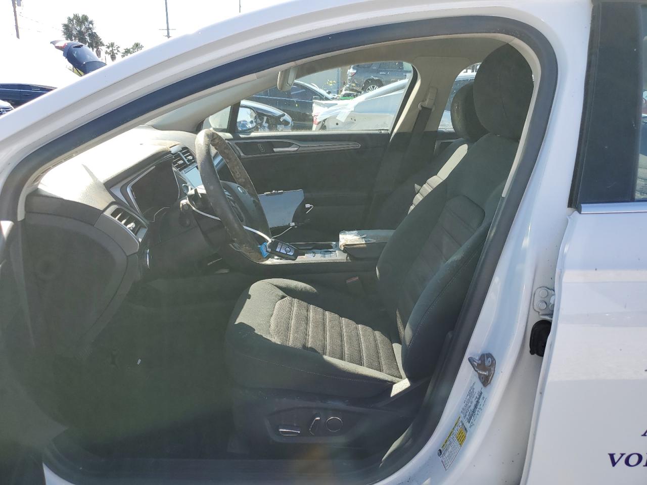 Ford Fusion Se Image 12