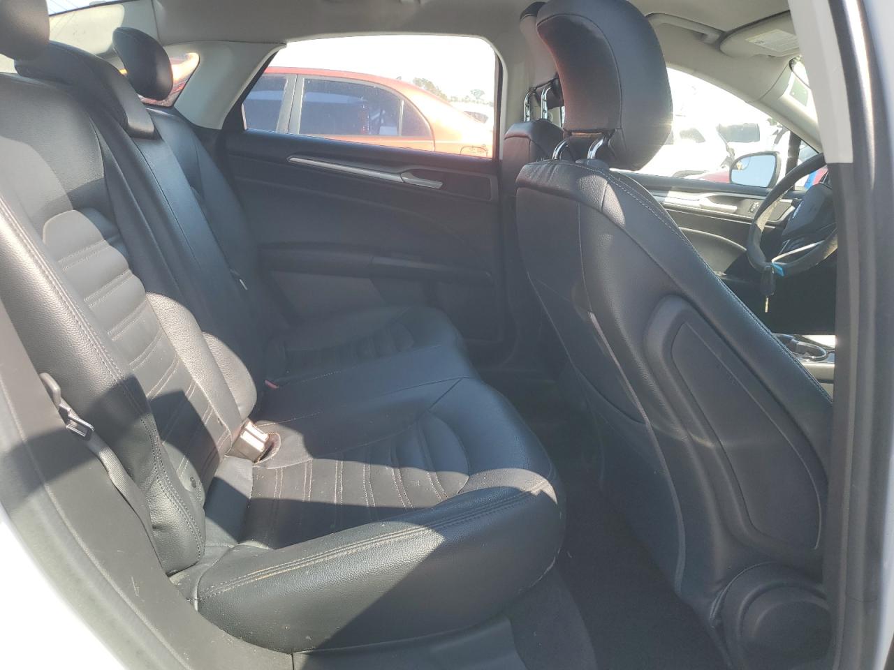 Ford Fusion S Hybrid Image 10