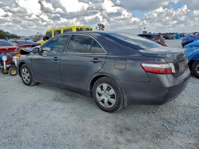 Toyota Camry Hybrid Image 4