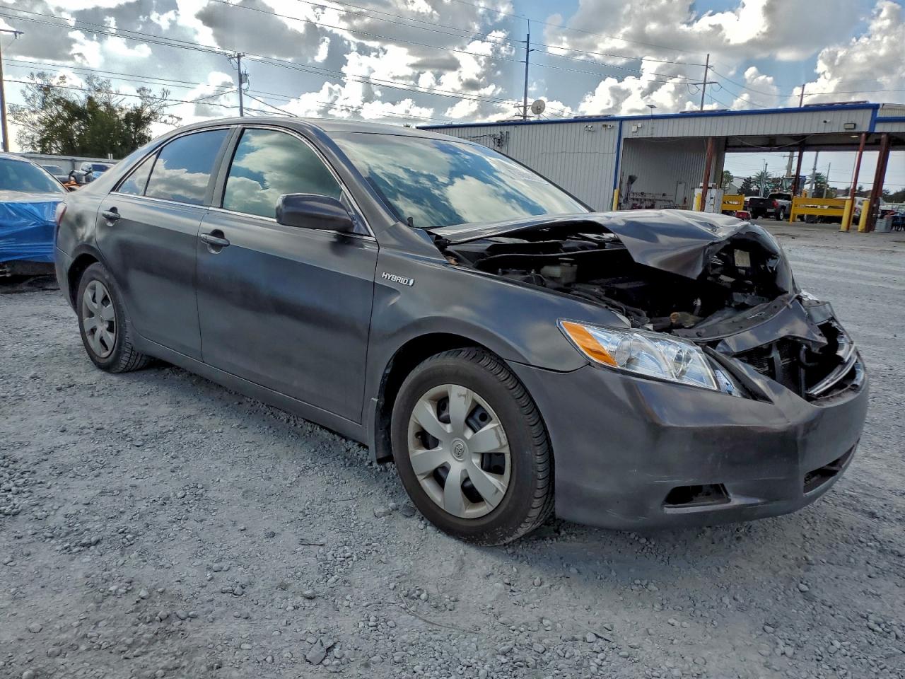 Toyota Camry Hybrid Image 10