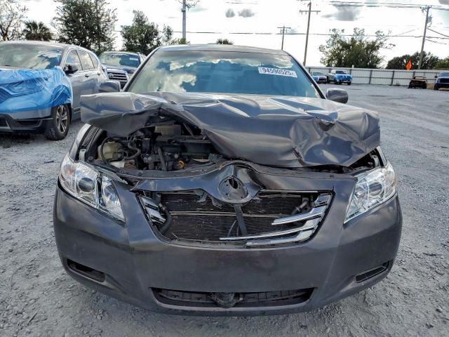 Toyota Camry Hybrid Image 12