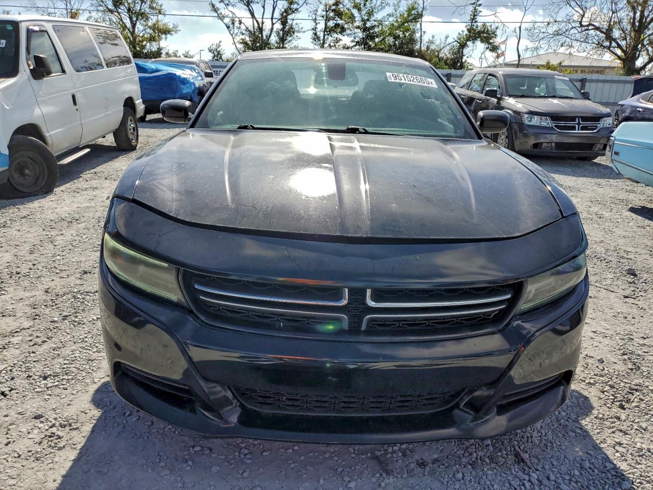 Dodge Charger Se Image 5