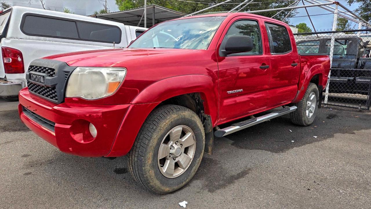 Toyota Tacoma Double Cab Image 2