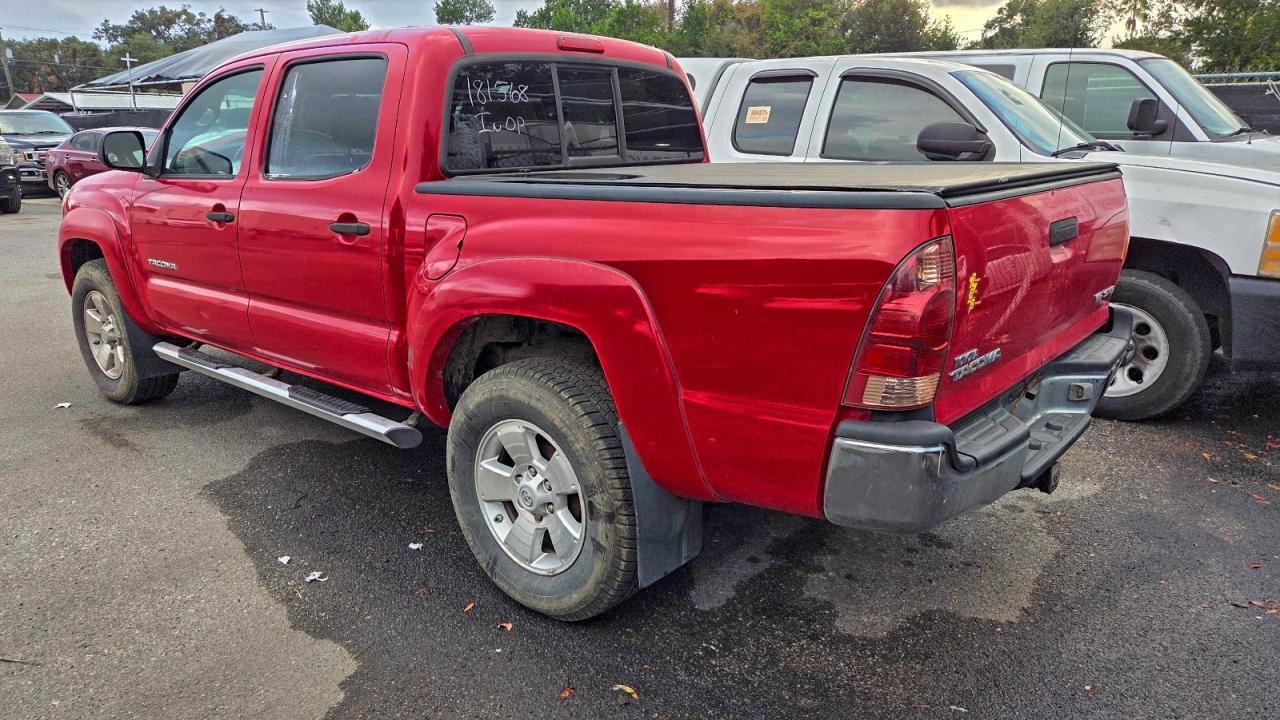 Toyota Tacoma Double Cab Image 8