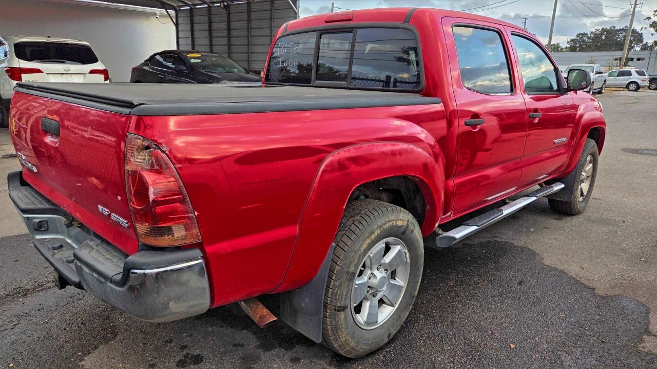Toyota Tacoma Double Cab Image 10